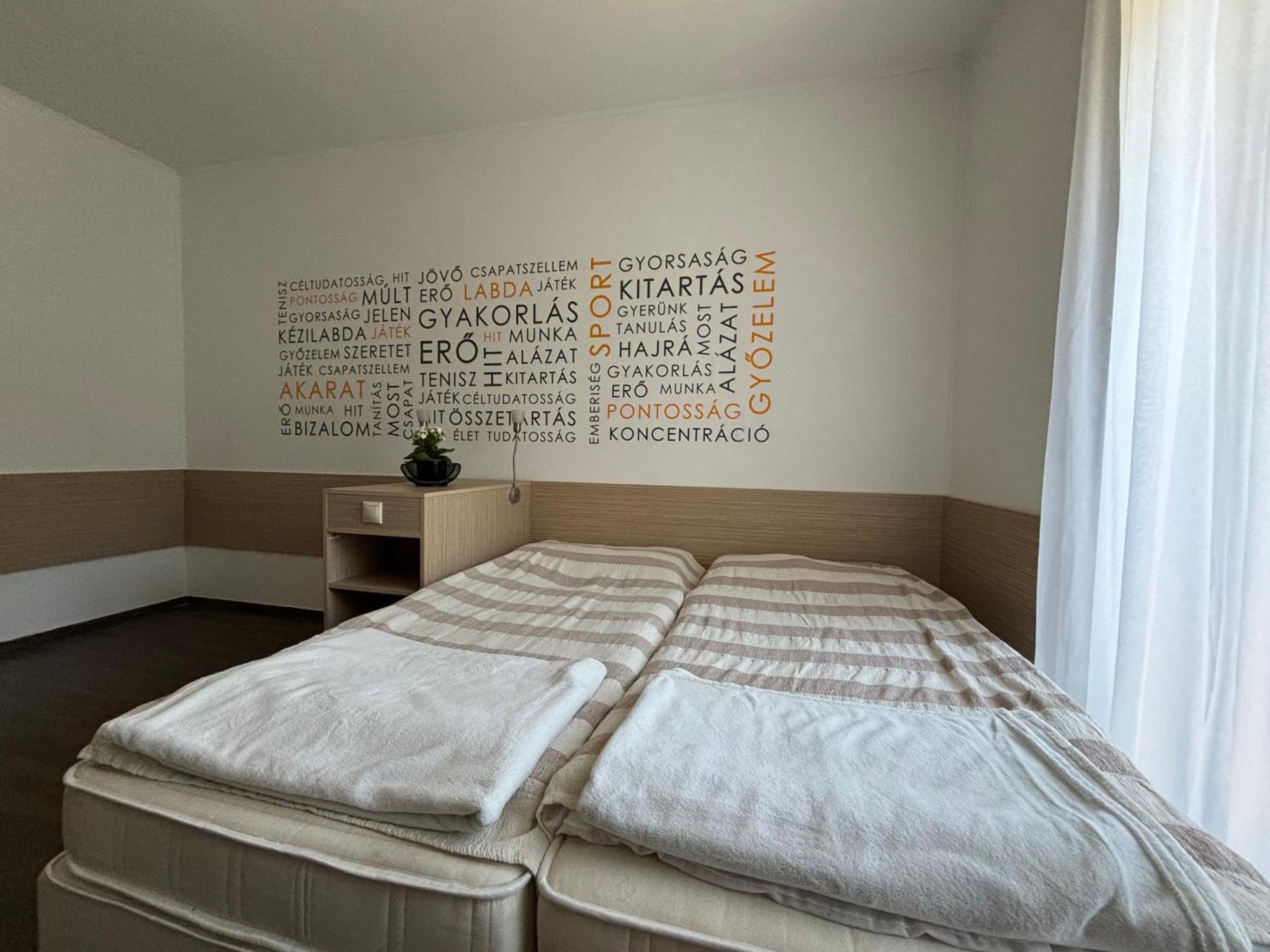 Skc Siofok Aparthotel Exteriör bild