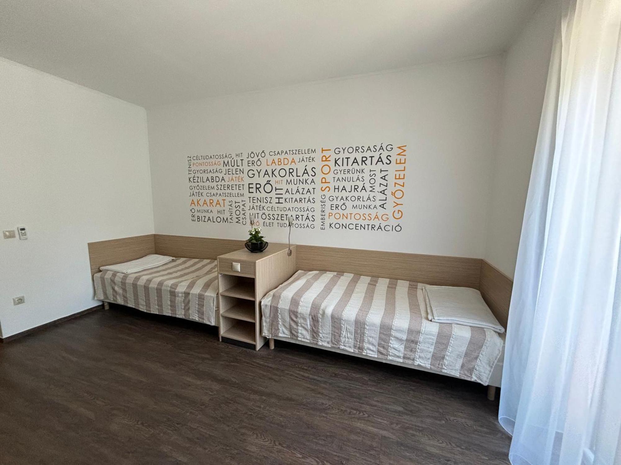 Skc Siofok Aparthotel Exteriör bild